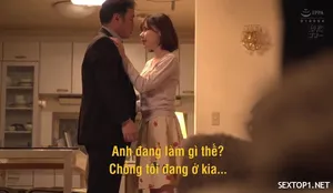 đứa con gái ngây thơ muốn bố dượng tắm cùng và thấy cái ấy của bố cứng